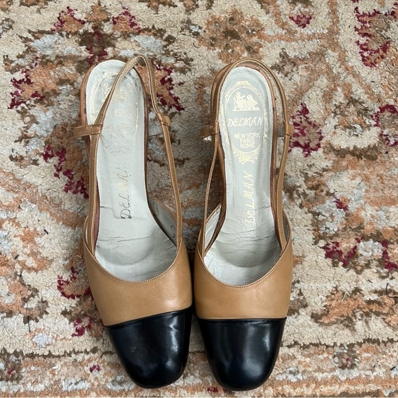 Vintage 80s Delman Tan & Black Strappy Cap Toe Slingback Heels 8.5 AA - Picture 2 of 5